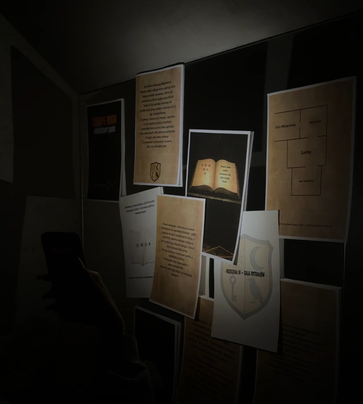 Zestaw: "Kto zabił profesora Weissa?", " Nawiedzony Zamek",  "S.T.A.L.K.E.R: Z kim zdradził Agatę"